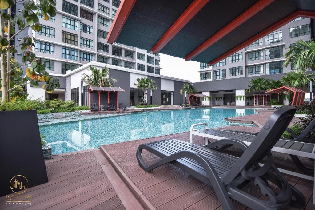 Aiyu Homestay, Conezion, Ioi Resort Putrajaya Extérieur photo